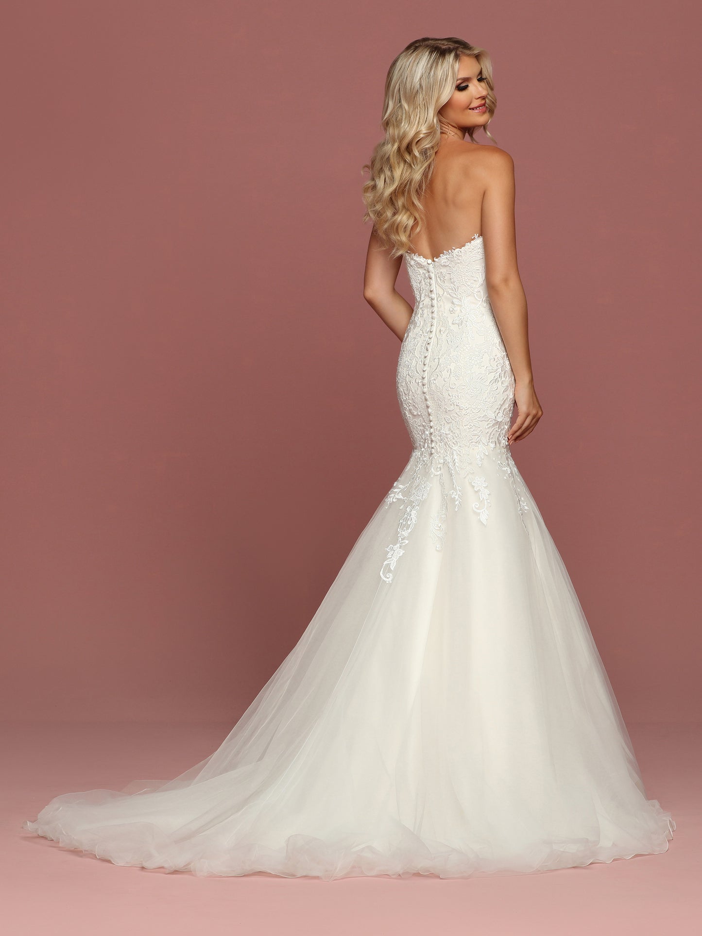 Davinci Bridal 50502  is a long Fit & Flare Mermaid Wedding Dress. Featuring a strapless sweetheart neckline with a bodice covered in delicate lace cascading down into the trumpet tulle skirt with a train in the back.  Available for 1-2 Week Delivery!!!  Available Sizes: 2,4,6,8,10,12,14,16,18,20  Available Colors: Ivory