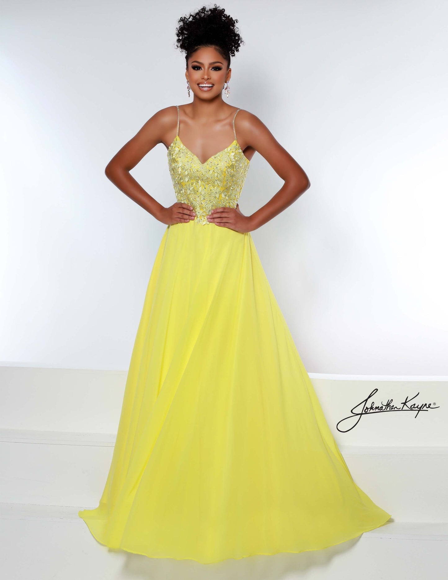 Johnathan Kayne 2447 Size 2 Lace and Chiffon Long Prom Dress All Occasion Evening Gown